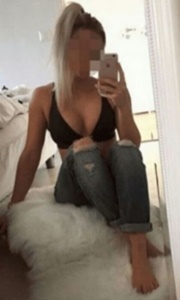 Ataköy Oralda İddialı Escort Karina