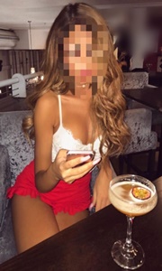 Ataköy Evinde Ağırlayan Escort Damla